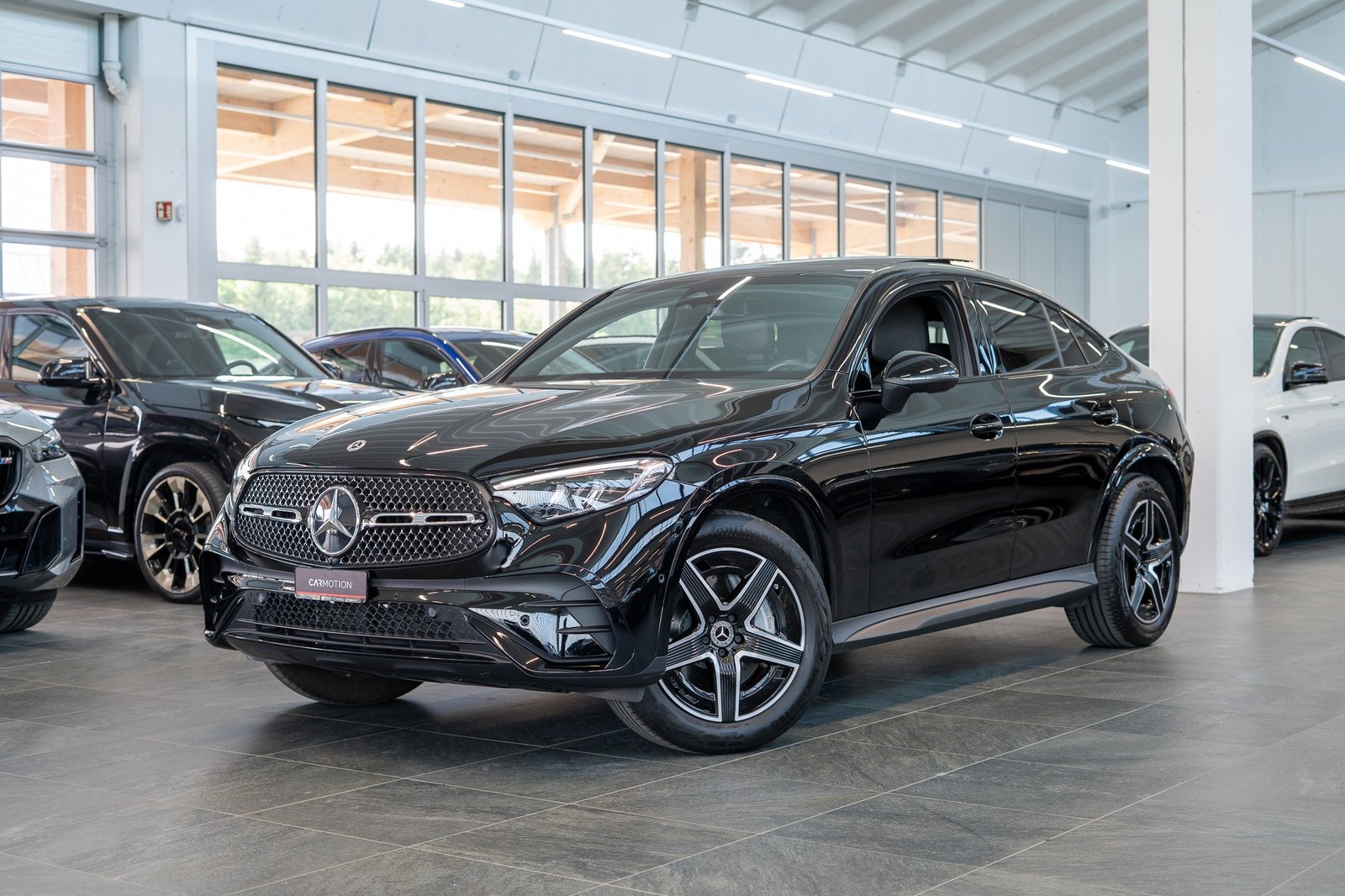 MERCEDES-BENZ GLC 200 AMG Line 4matic Coupé / Panorama-Schi