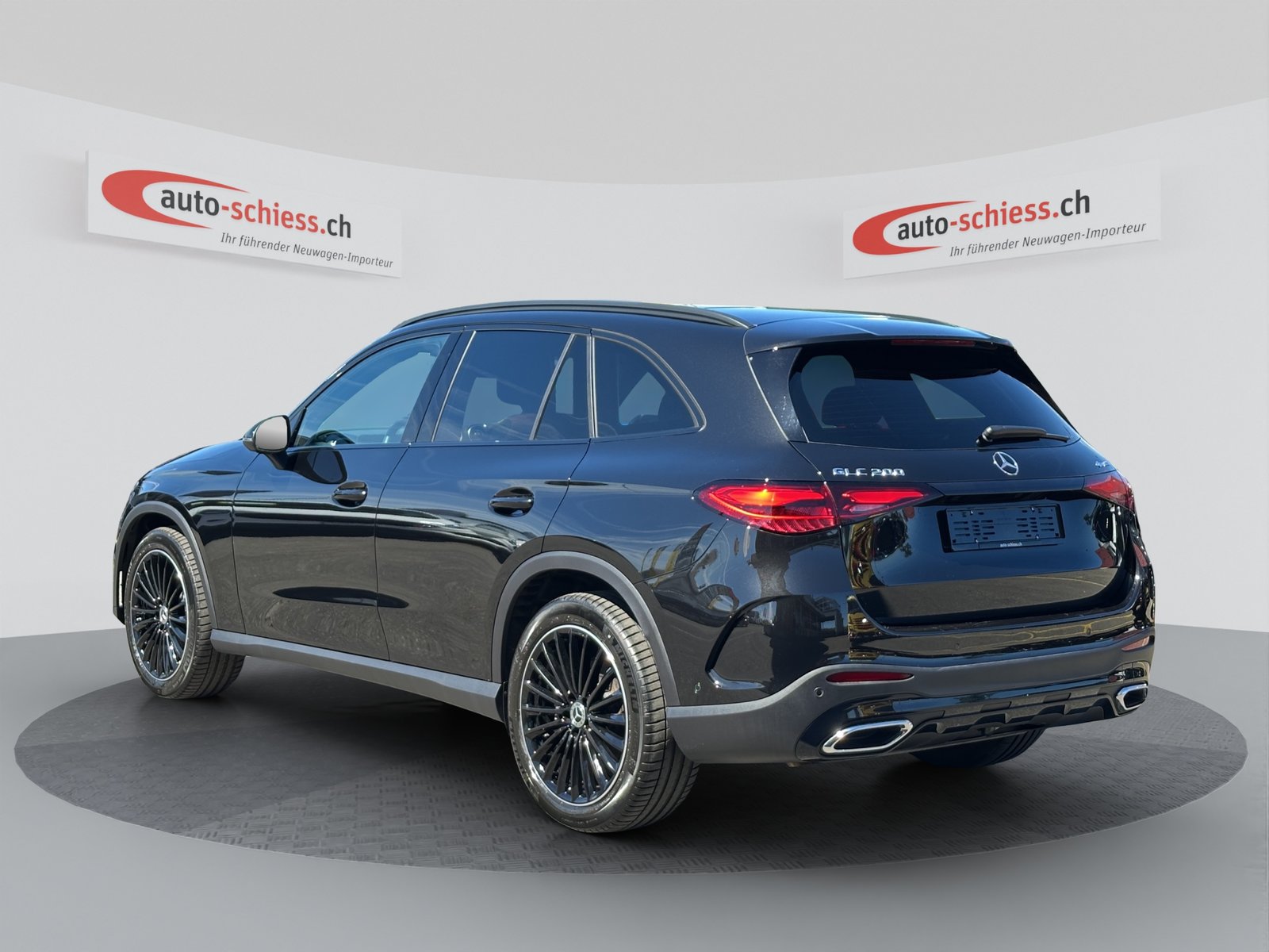 MERCEDES-BENZ GLC 200 4Matic AMG Night 9G-Tronic, Mild-Hybrid Benzin/Elektro, Occasion / Gebraucht, Automatik - 3