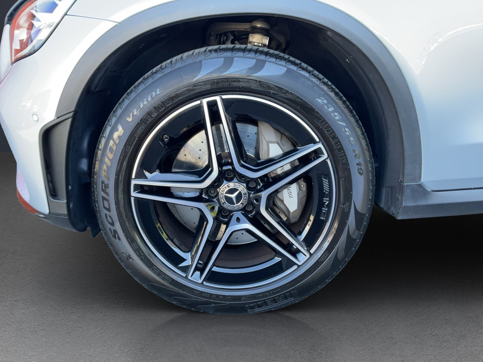 MERCEDES-BENZ GLC 200 AMG Line 4Matic, Mild-Hybrid Benzin/Elektro, Occasion / Gebraucht, Automatik - 6