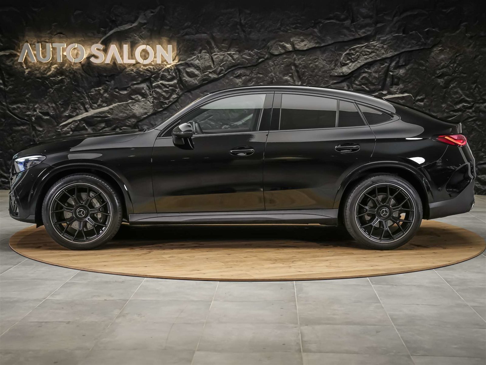 MERCEDES-BENZ GLC 200 AMG Line 4matic Coupé *Werksgarantie*, Petrol, Second hand / Used, Automatic - 3