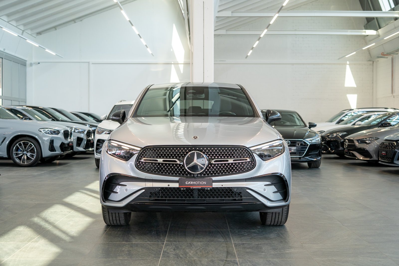 MERCEDES-BENZ GLC 200 AMG Line 4matic Coupé / Facelift / 36, Benzin, Occasion / Gebraucht, Automatik - 2