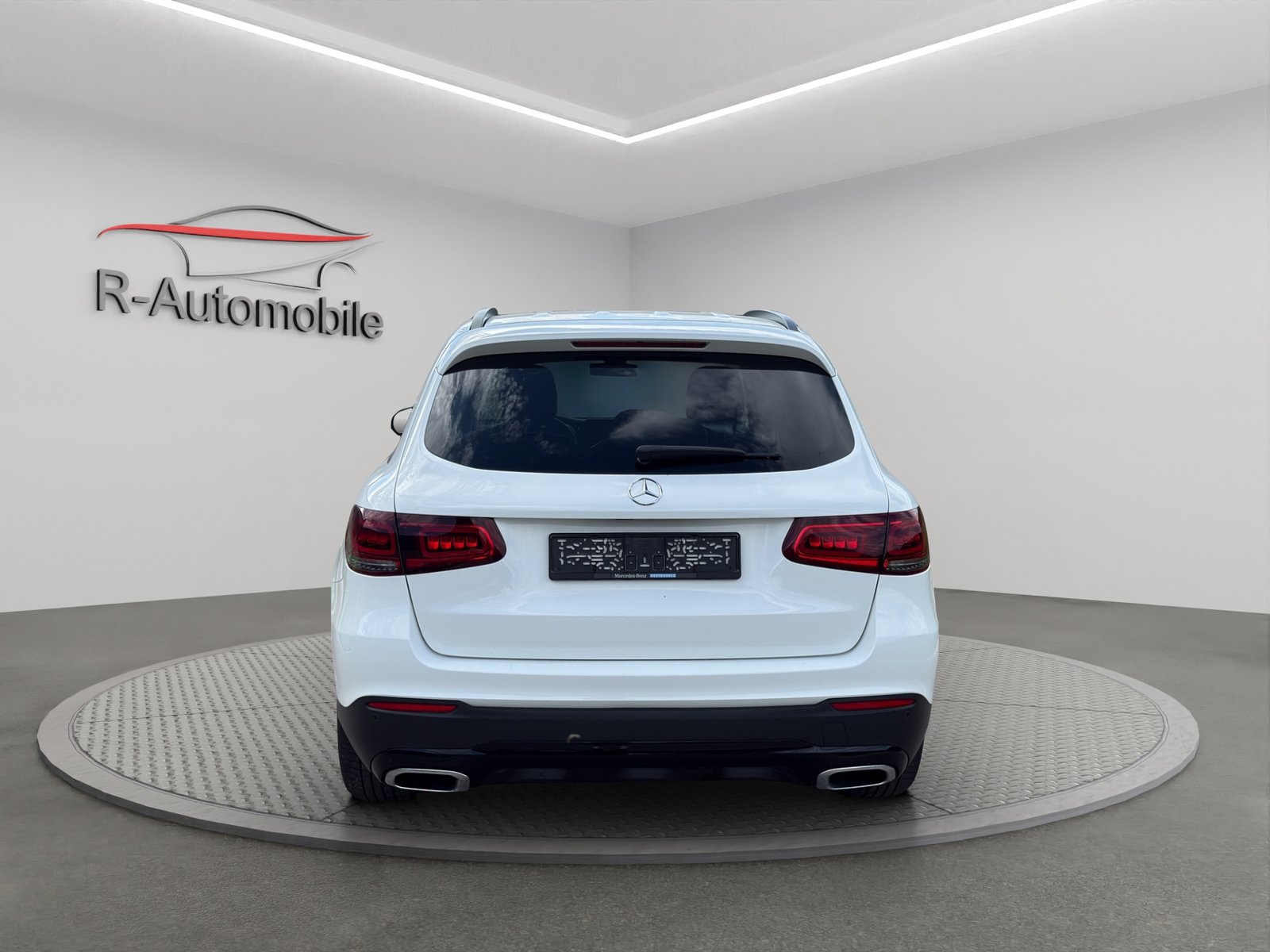 MERCEDES-BENZ GLC 200 4Matic 9G-Tronic, Mild-Hybrid Petrol/Electric, Second hand / Used, Automatic - 4