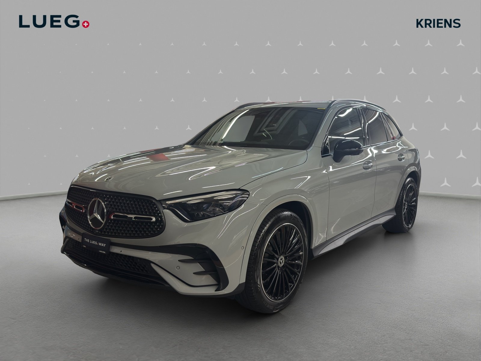 MERCEDES-BENZ GLC 200 4M - AMG / DISTRONIC / 360 Grad Kamera