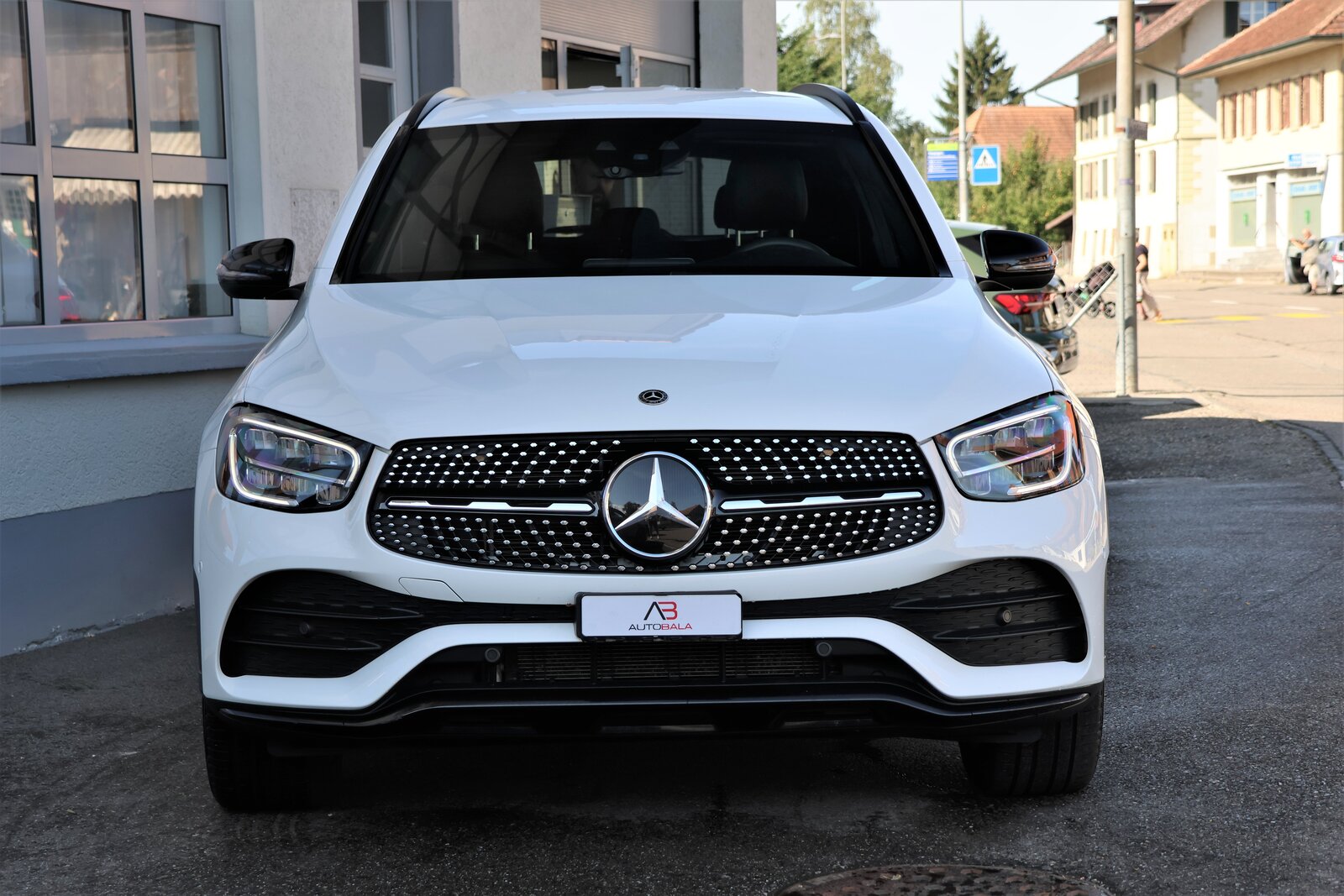 MERCEDES-BENZ GLC 200 AMG Line 4Matic 9G-Tronic, Mild-Hybrid Petrol/Electric, Second hand / Used, Automatic - 2