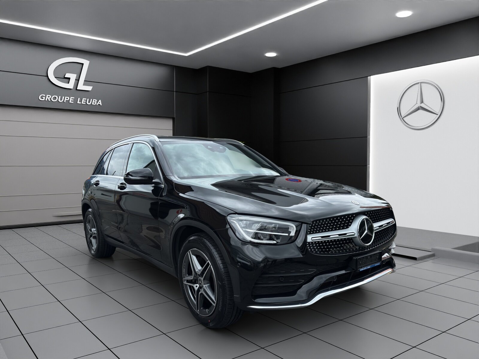 MERCEDES-BENZ GLC 200 AMG Line 4Matic
