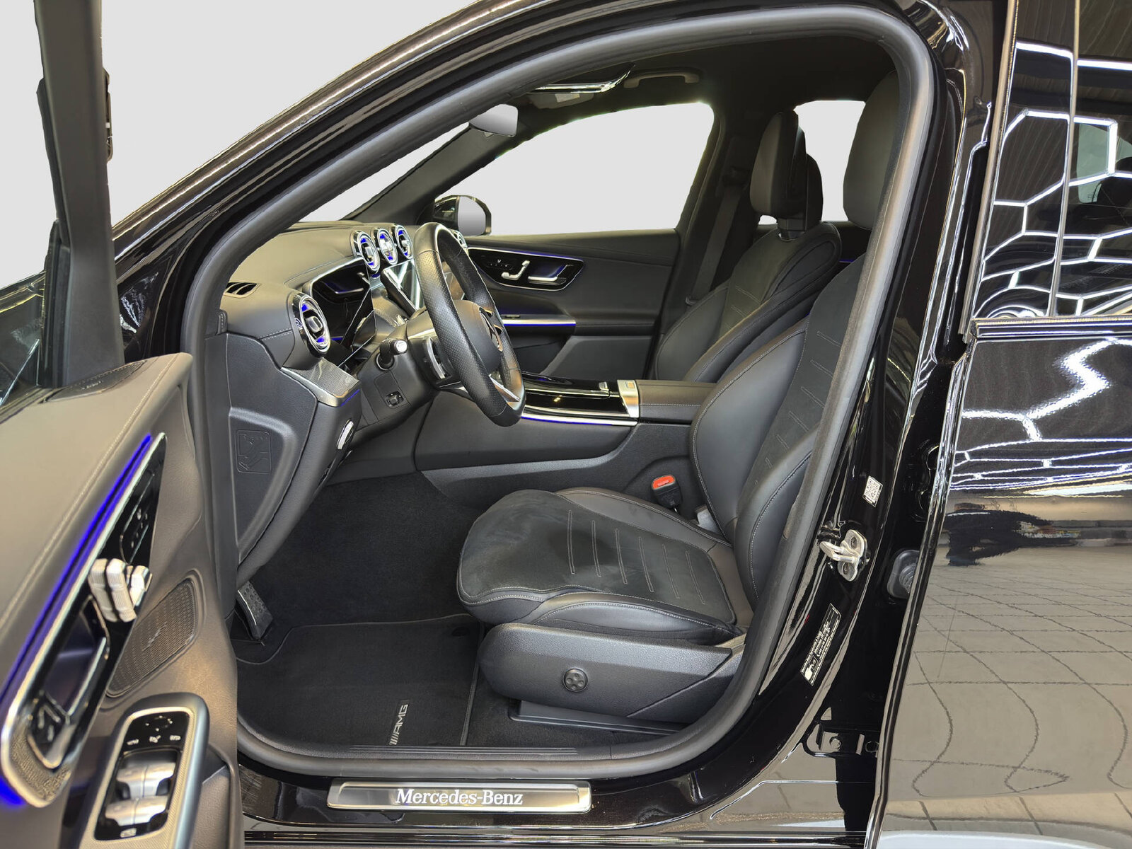 MERCEDES-BENZ GLC 200 AMG Line 4MATIC, Mild-Hybrid Petrol/Electric, Second hand / Used, Automatic - 7