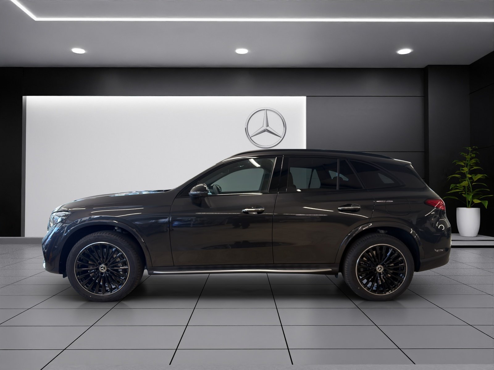 MERCEDES-BENZ GLC 200 4Matic 9G-Tronic, Mild-Hybrid Petrol/Electric, Ex-demonstrator, Automatic - 3
