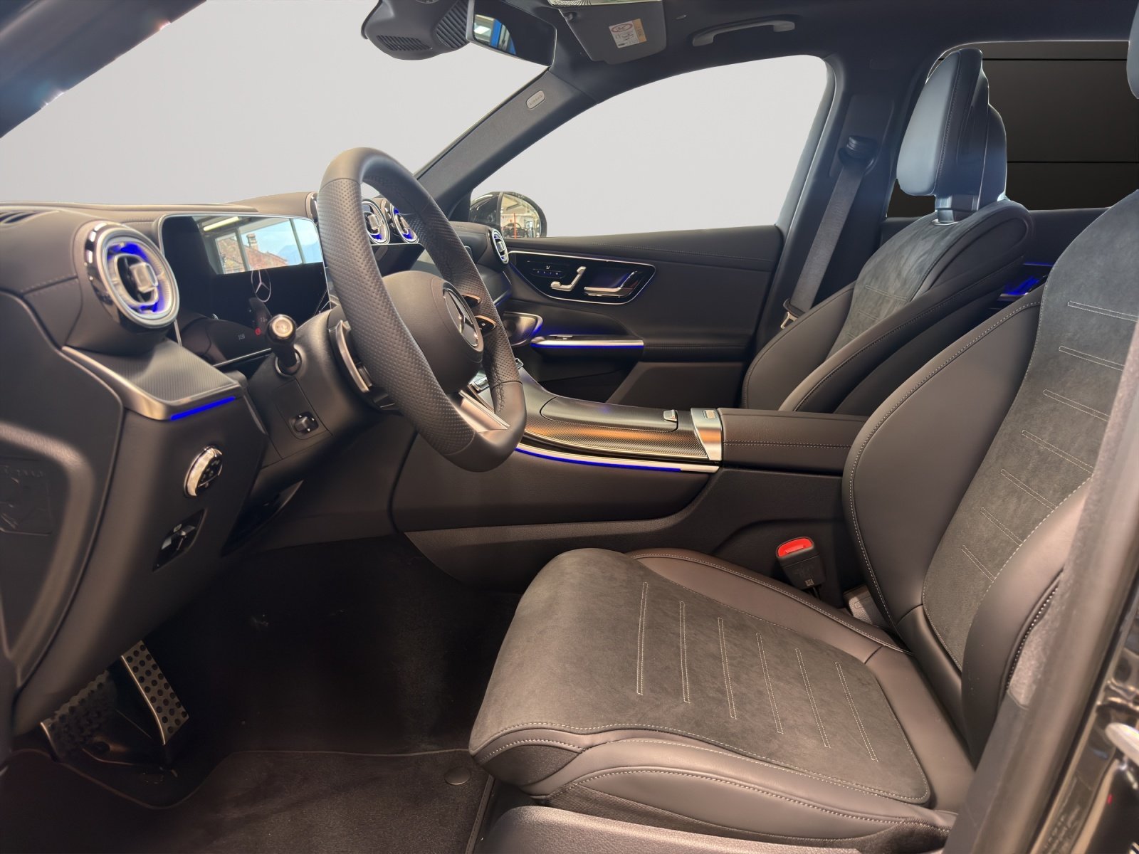 MERCEDES-BENZ GLC 200 4Matic 9G-Tronic, Mild-Hybrid Petrol/Electric, Ex-demonstrator, Automatic - 7