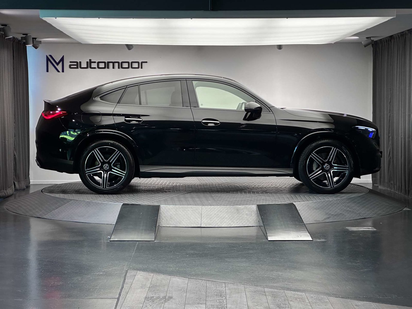 MERCEDES-BENZ GLC Coupé 200 4Matic 9G-Tronic *CH-Fahrzeug* *AHK* *Panorama, Hybride Léger Essence/Électricité, Occasion / Utilisé, Automatique - 4