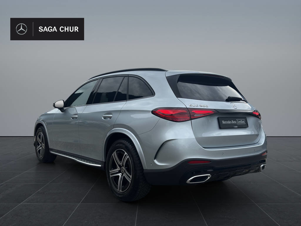 MERCEDES-BENZ GLC 200 AMG Line 4matic, Mild-Hybrid Benzin/Elektro, Occasion / Gebraucht, Automat - 4