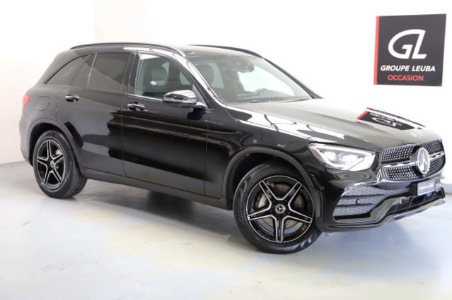 MERCEDES-BENZ GLC 200 AMG Line 4Matic