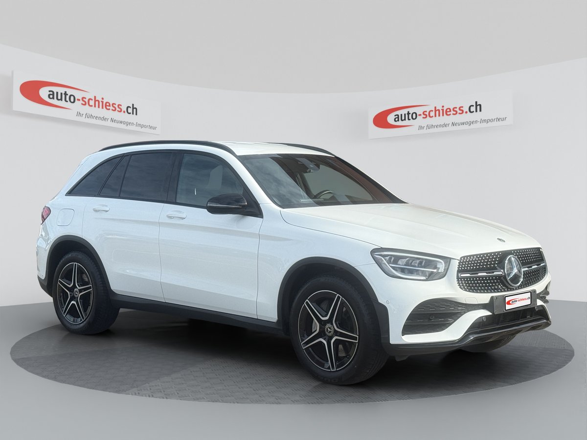 MERCEDES-BENZ GLC 200 AMG Line Night 4Matic 9G-Tronic