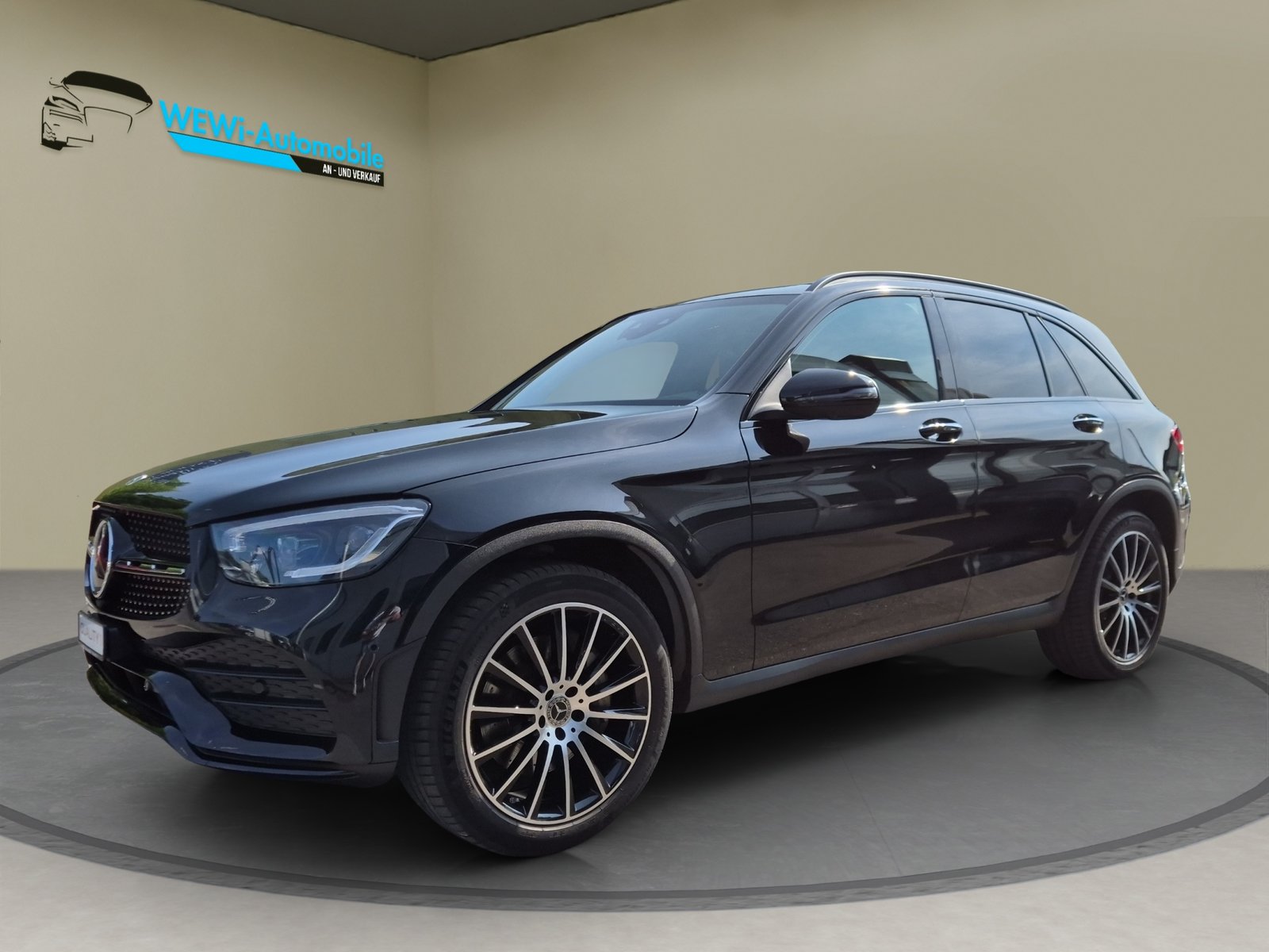 MERCEDES-BENZ GLC 200 AMG Line 4Matic 9G-Tronic