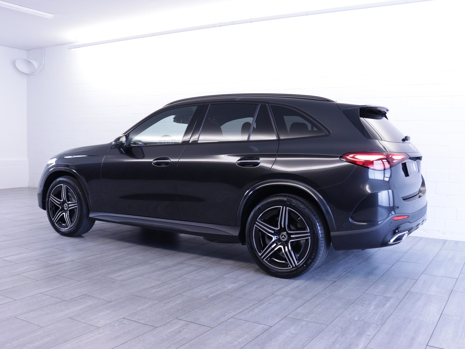 MERCEDES-BENZ GLC 220 d AMG Line 4matic, Mild-Hybrid Diesel/Electric, New car, Automatic - 3
