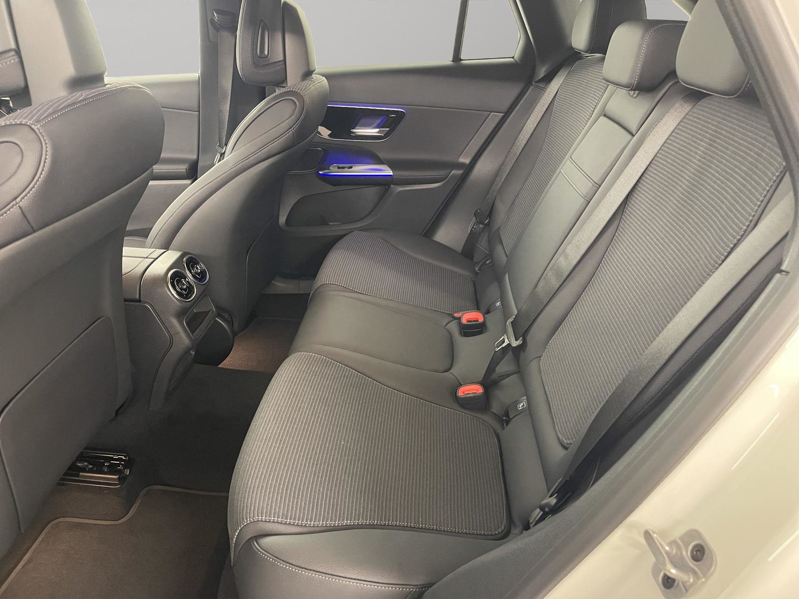 MERCEDES-BENZ GLC 220 d AMG Line 4matic, Hybride Léger Diesel/Électricité, Voiture nouvelle, Automatique - 7