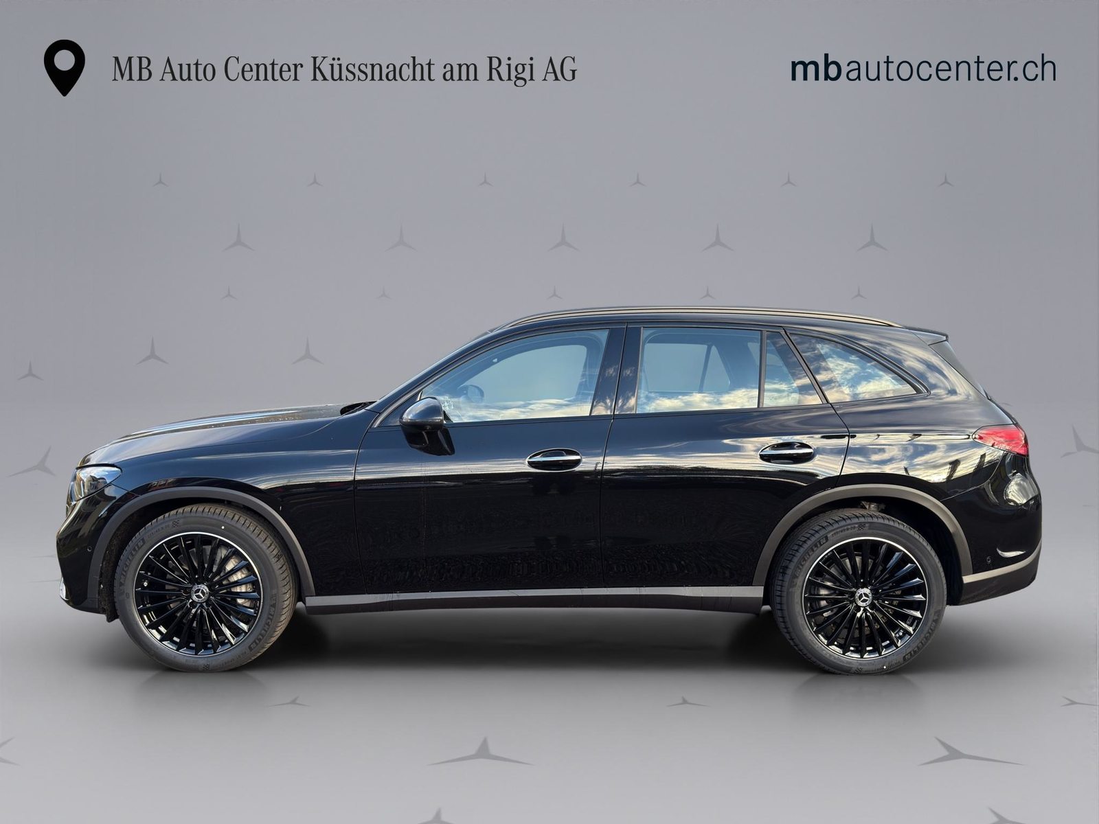 MERCEDES-BENZ GLC 220 d AMG Line 4matic, Mild-Hybrid Diesel/Electric, New car, Automatic - 4