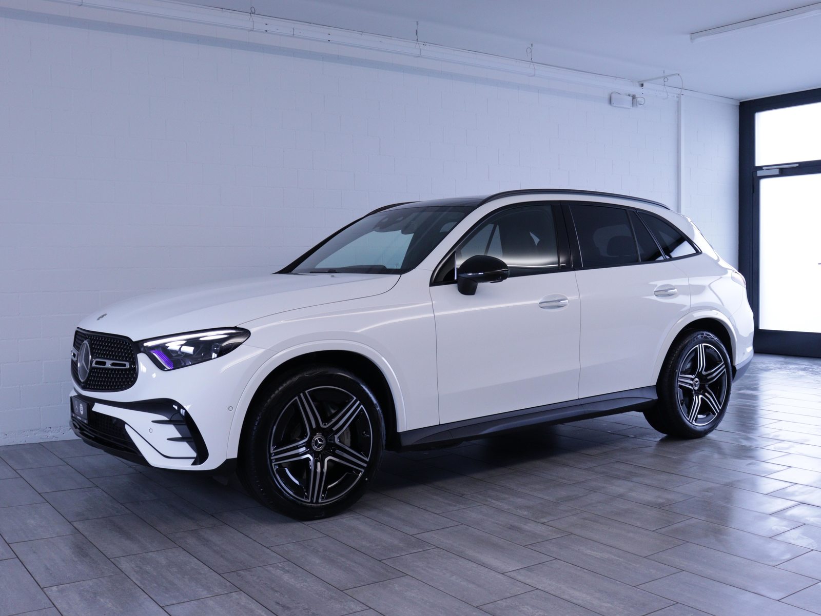 MERCEDES-BENZ GLC 220 d AMG Line 4matic, Mild-Hybrid Diesel/Electric, New car, Automatic - 2