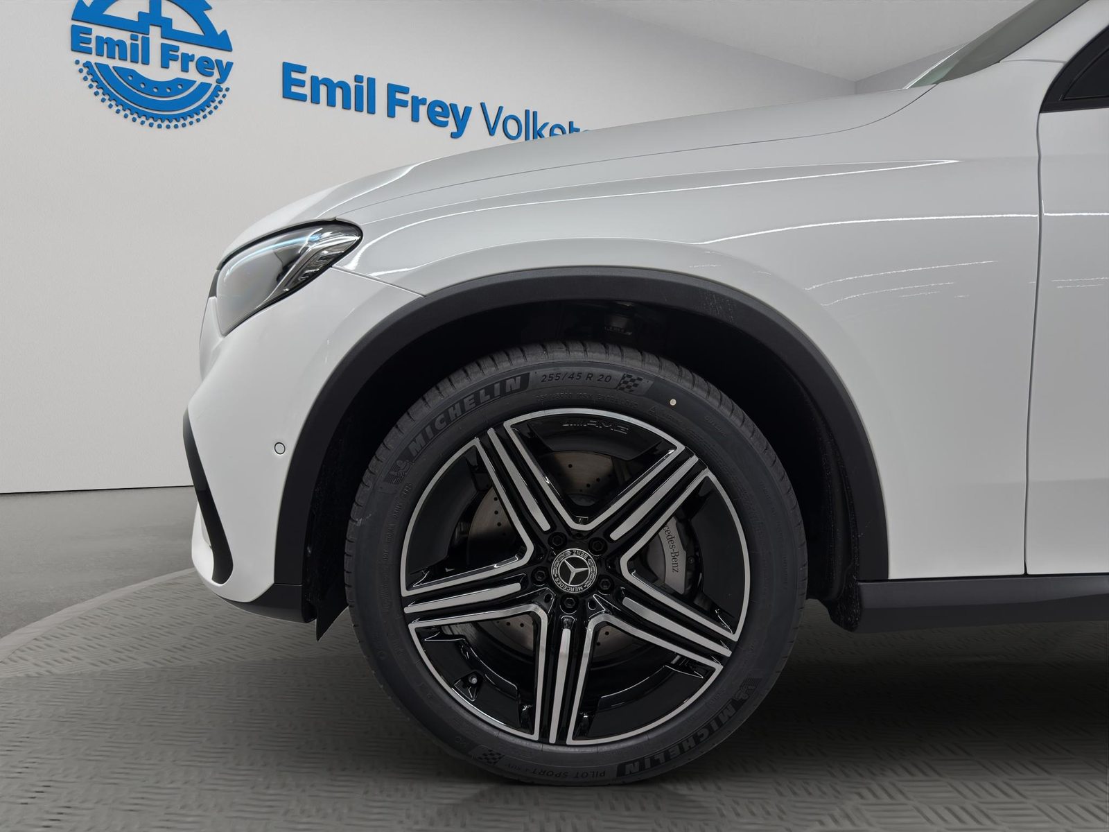 MERCEDES-BENZ GLC 220 d AMG Line 4matic, Mild-Hybrid Diesel/Elektro, Neuwagen, Automatik - 4