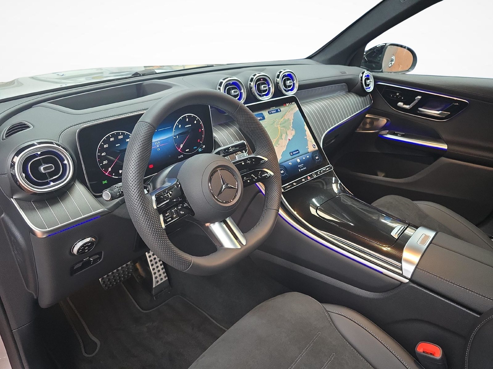 MERCEDES-BENZ GLC 220 d 4MATIC AMG Line, Mild-Hybrid Diesel/Electric, New car, Automatic - 6