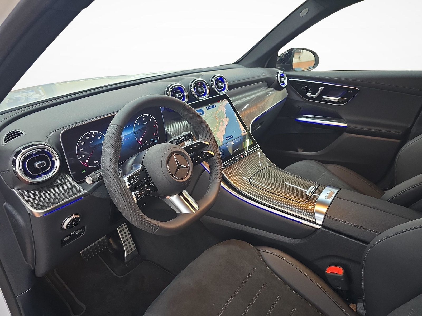 MERCEDES-BENZ GLC 220 d 4MATIC AMG Line, Mild-Hybrid Diesel/Electric, New car, Automatic - 6