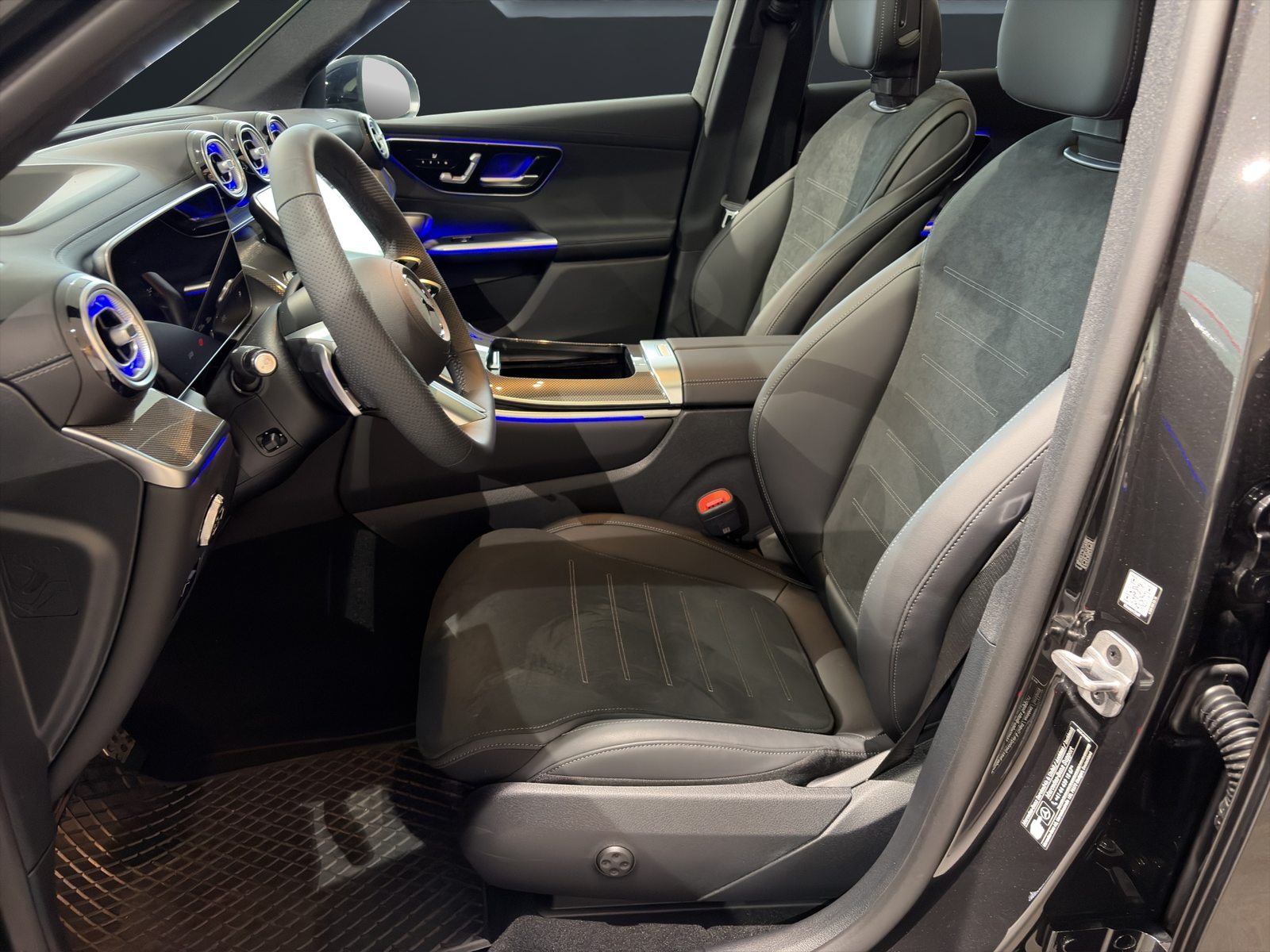 MERCEDES-BENZ GLC 220 d AMG Line 4matic, Hybride Leggero Diesel/Elettrica, Auto nuove, Automatico - 7