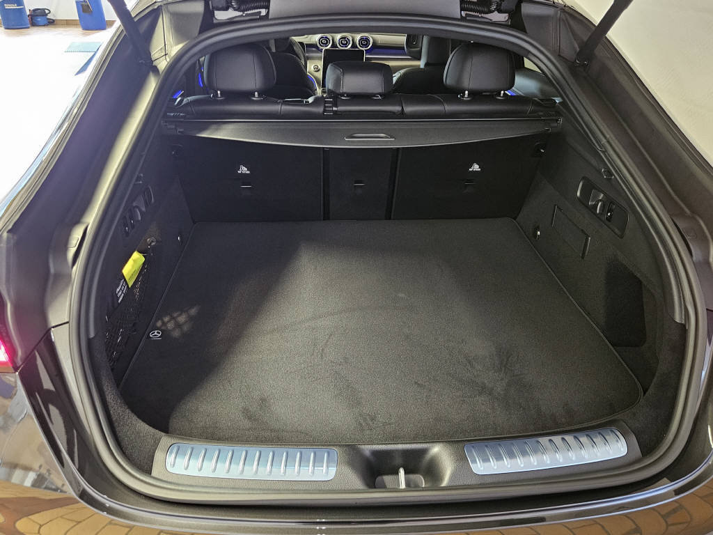 MERCEDES-BENZ GLC 220 d 4Matic AMG Line Coupé, Hybride Léger Diesel/Électricité, Voiture nouvelle, Automatique - 4