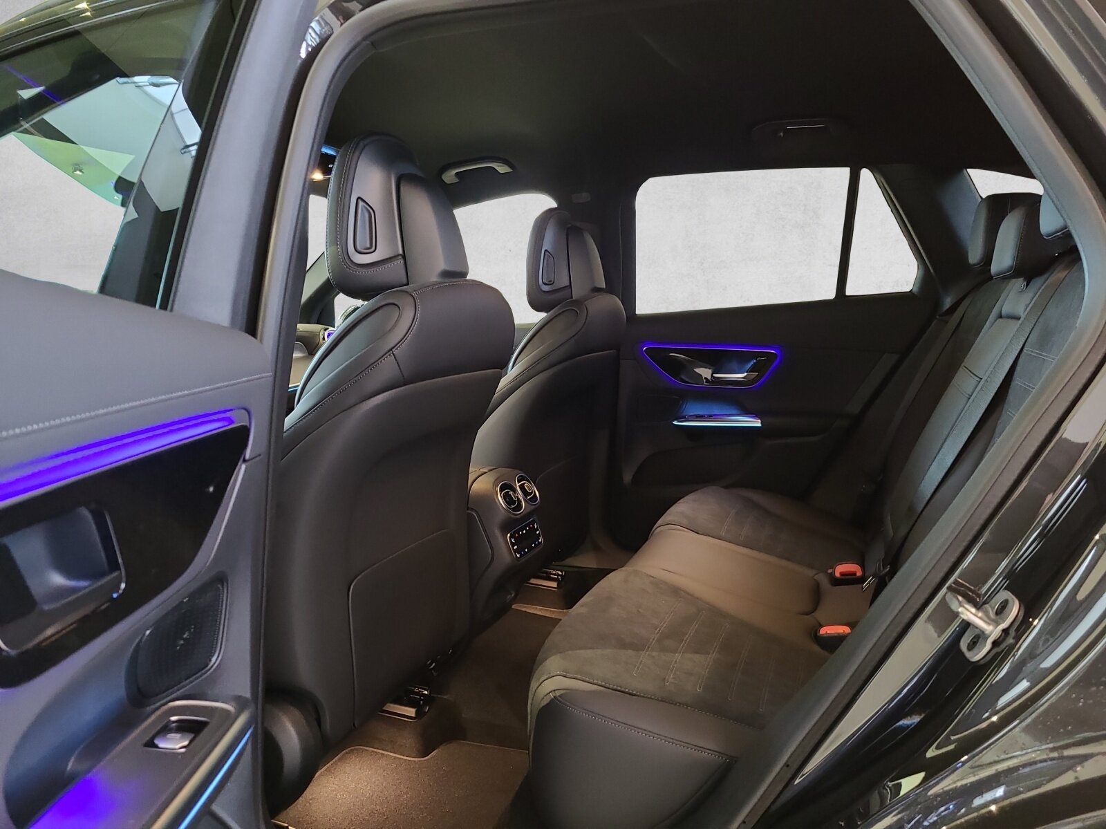 MERCEDES-BENZ GLC 220 d AMG Line 4M X254, Hybride Léger Diesel/Électricité, Voiture nouvelle, Automatique - 3
