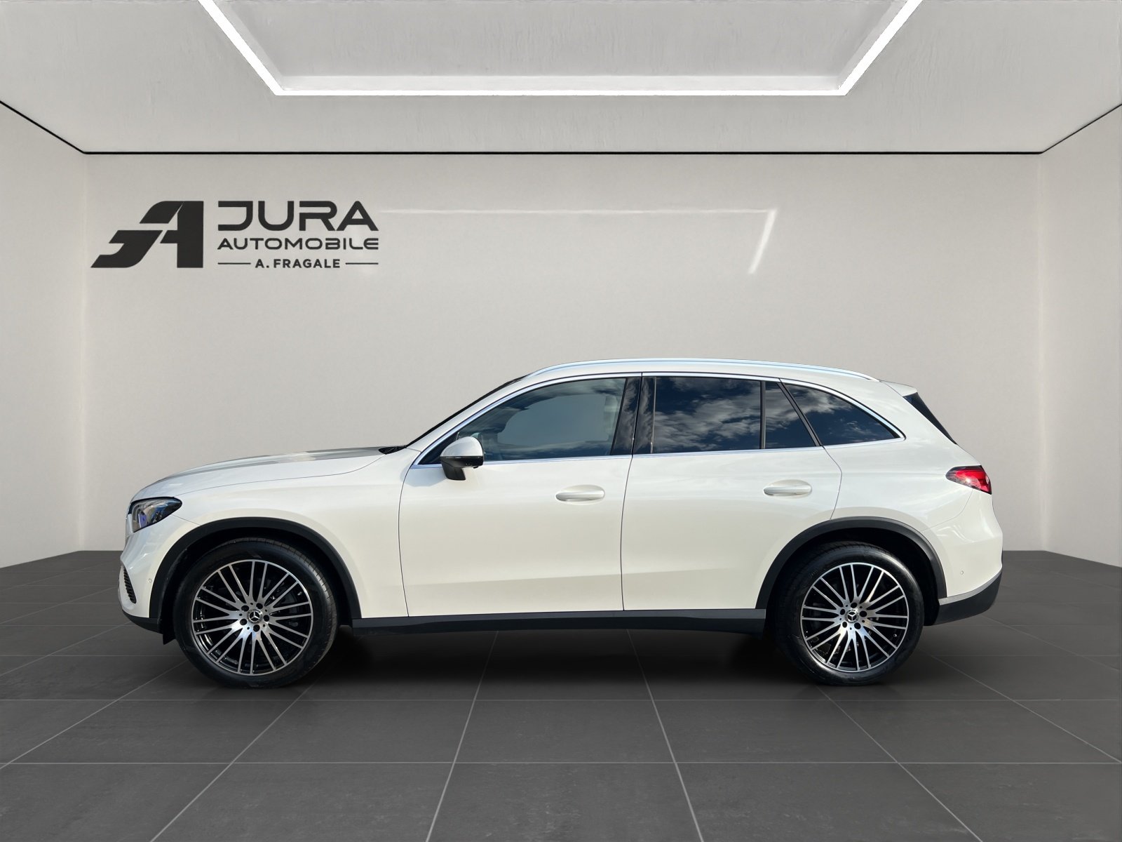 MERCEDES-BENZ GLC 220 d Avantgarde 4matic, Mild-Hybrid Diesel/Electric, Second hand / Used, Automatic - 3