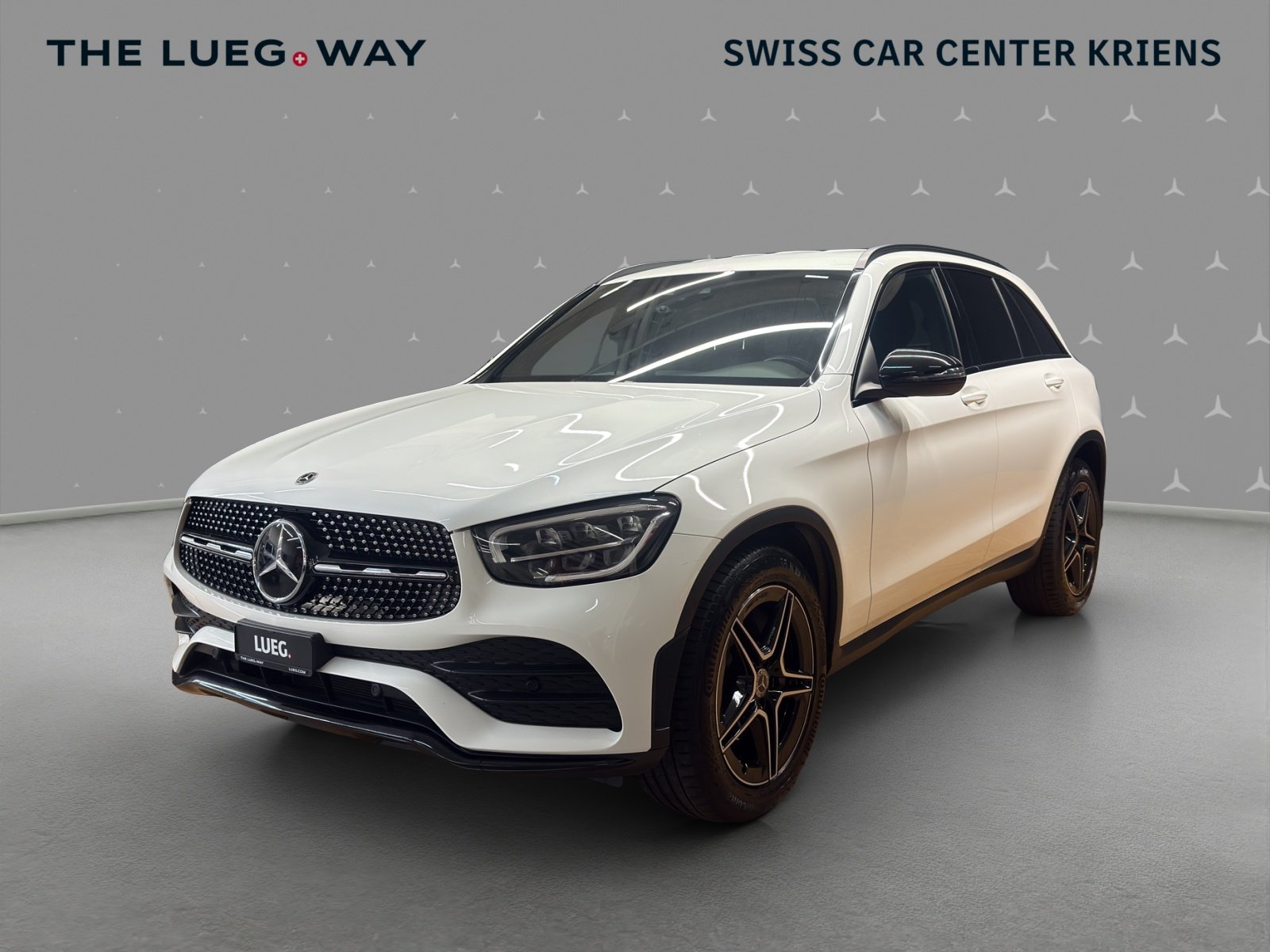 MERCEDES-BENZ GLC 220 d 4M - AMG / DISTRONIC / Rückfahrkame