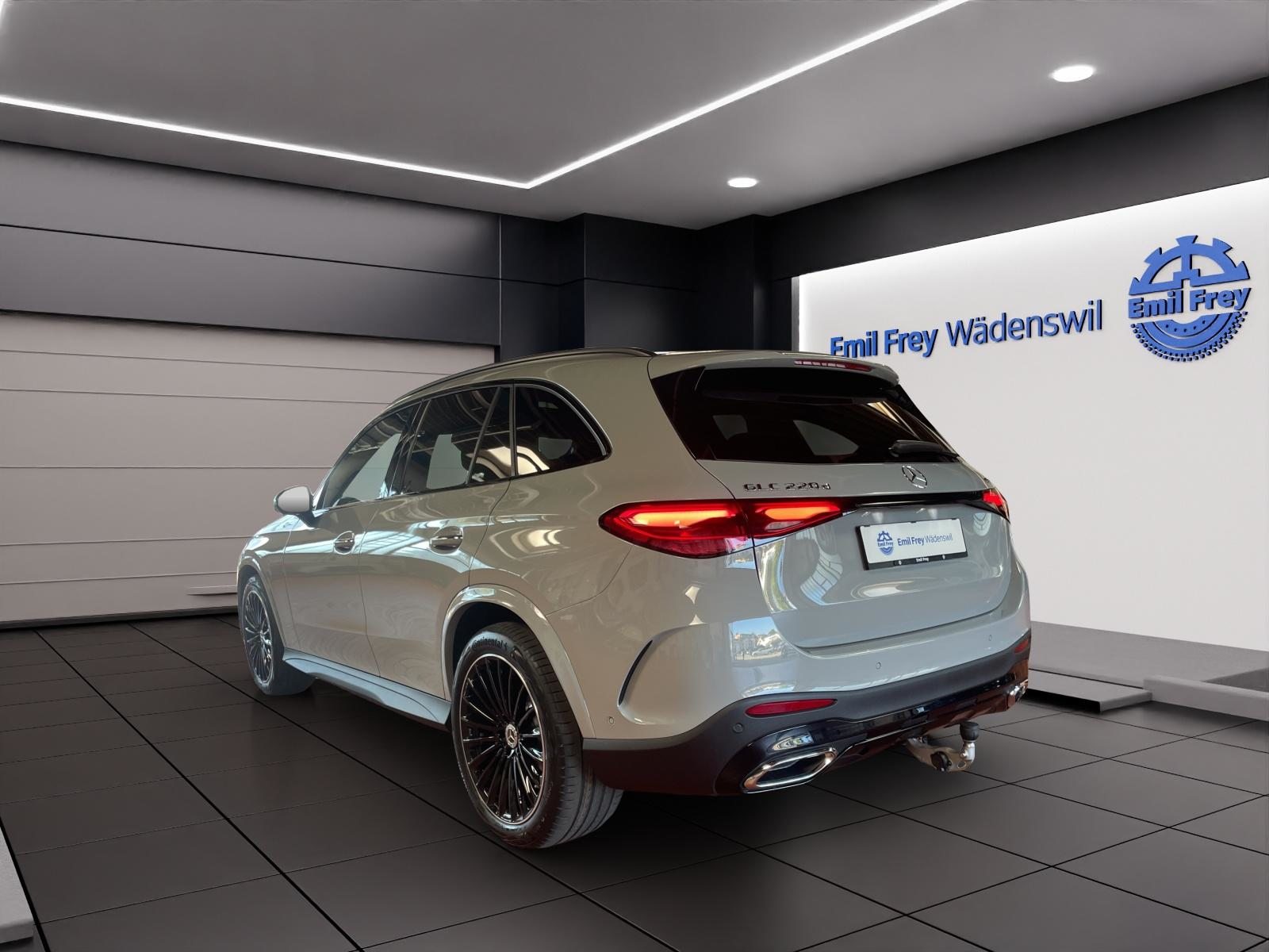 MERCEDES-BENZ GLC 220 d AMG Line 4matic, Mild-Hybrid Diesel/Electric, Second hand / Used, Automatic - 3
