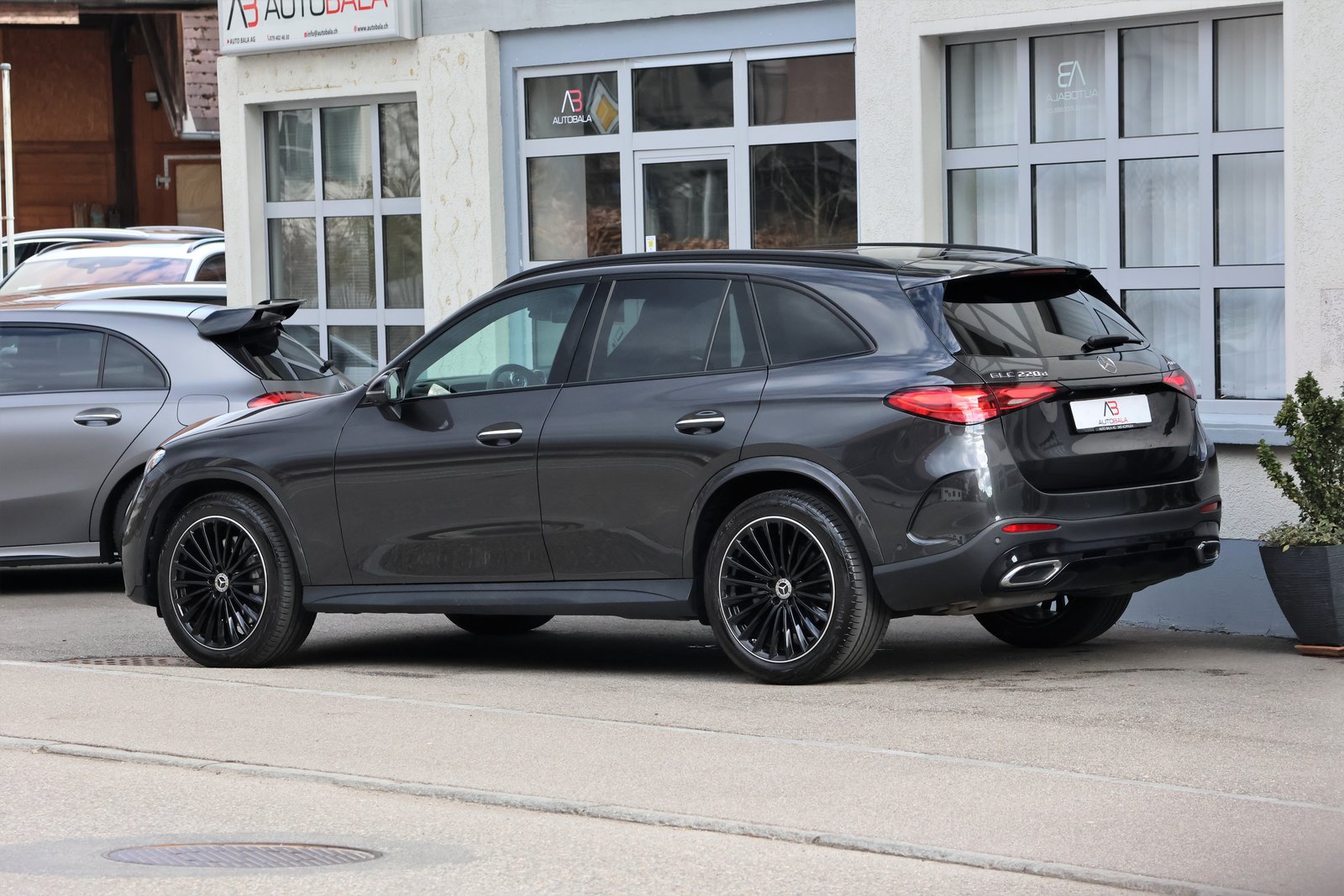 MERCEDES-BENZ GLC 220 d 4Matic 9G-Tronic AMG-Line (CH) MSI+, Mild-Hybrid Diesel/Elektro, Occasion / Gebraucht, Automatik - 5