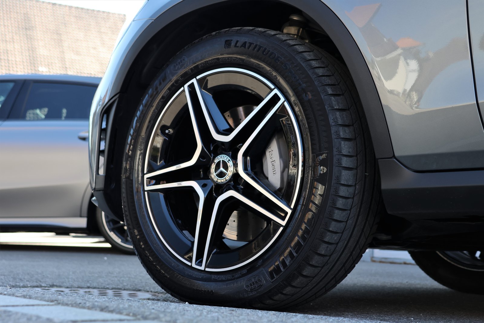 MERCEDES-BENZ GLC 220 d AMG Line 4Matic 9G-Tronic (CH) + 2.5, Diesel, Second hand / Used, Automatic - 7