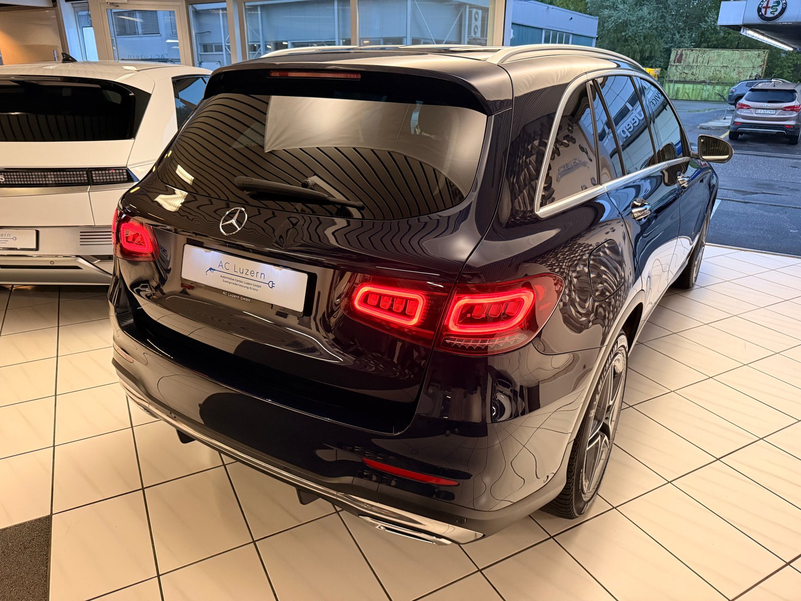 MERCEDES-BENZ GLC 220 d AMG Line 4Matic 9G-Tronic, Diesel, Occasion / Gebraucht, Automatik - 3