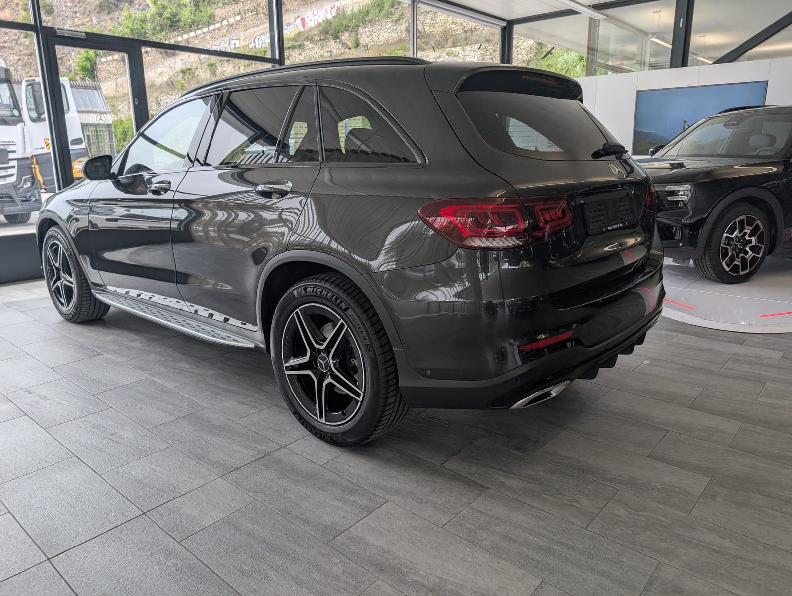 MERCEDES-BENZ GLC 200 AMG Line 4m, Mild-Hybrid Petrol/Electric, Second hand / Used, Automatic - 3