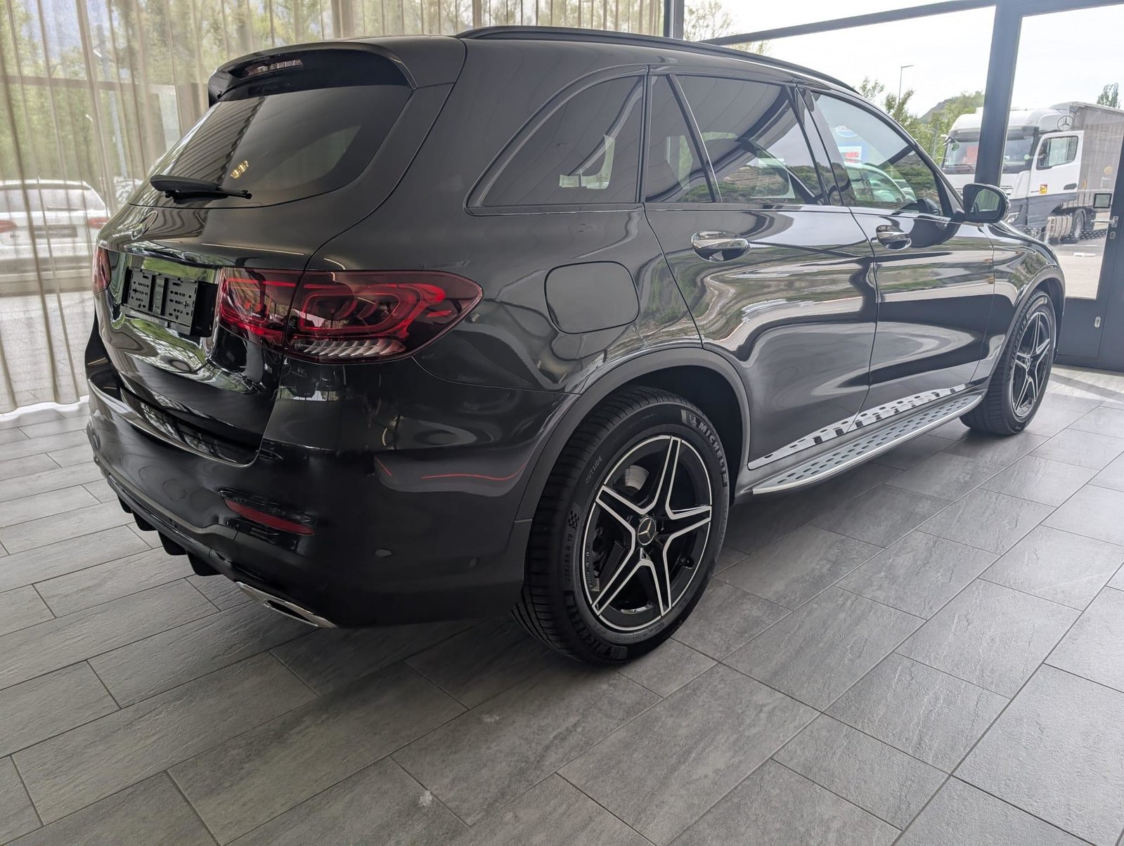 MERCEDES-BENZ GLC 200 AMG Line 4m, Mild-Hybrid Petrol/Electric, Second hand / Used, Automatic - 4