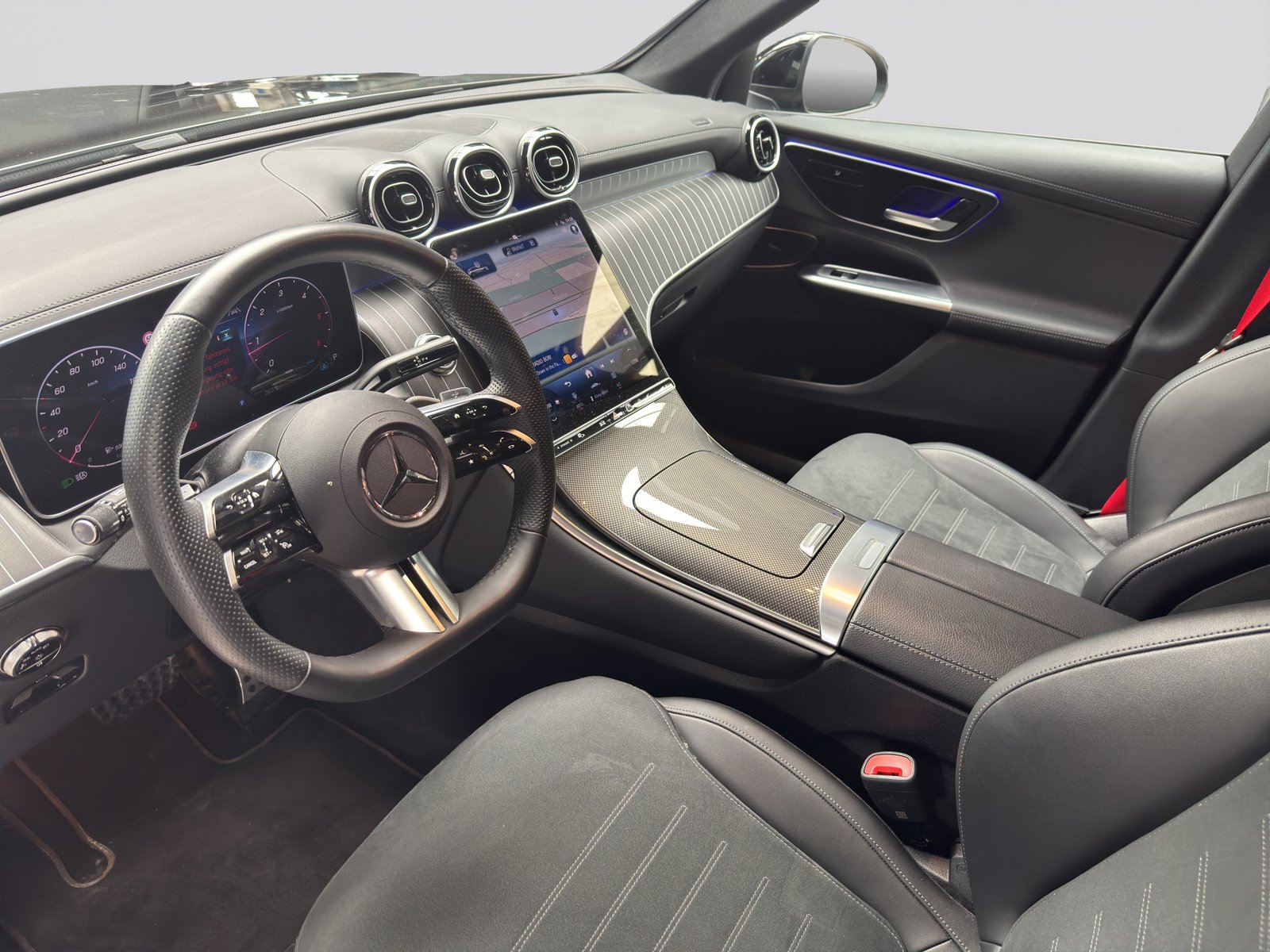 MERCEDES-BENZ GLC 220 d 4Matic AMG Night 9G-Tronic, Mild-Hybrid Diesel/Electric, Second hand / Used, Automatic - 7
