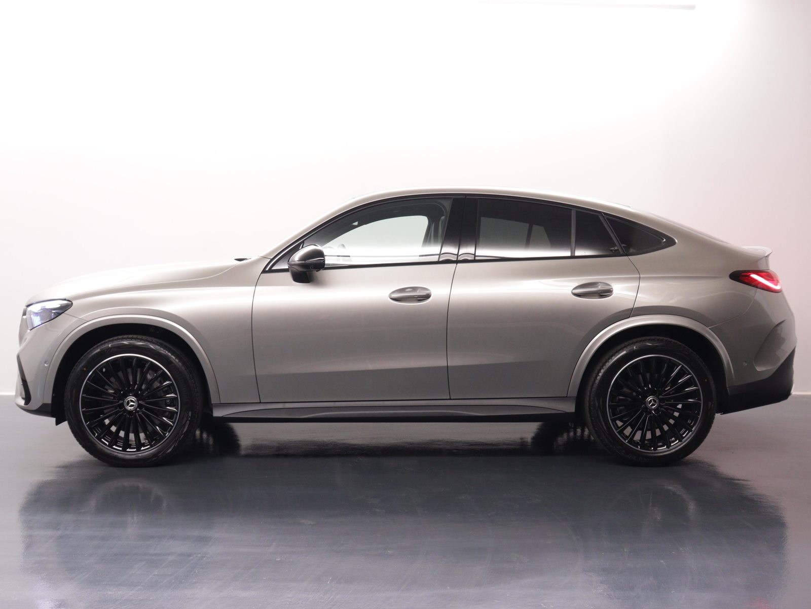 MERCEDES-BENZ GLC 220 d AMG Line 4matic Coupé, Mild-Hybrid Diesel/Electric, Second hand / Used, Automatic - 3