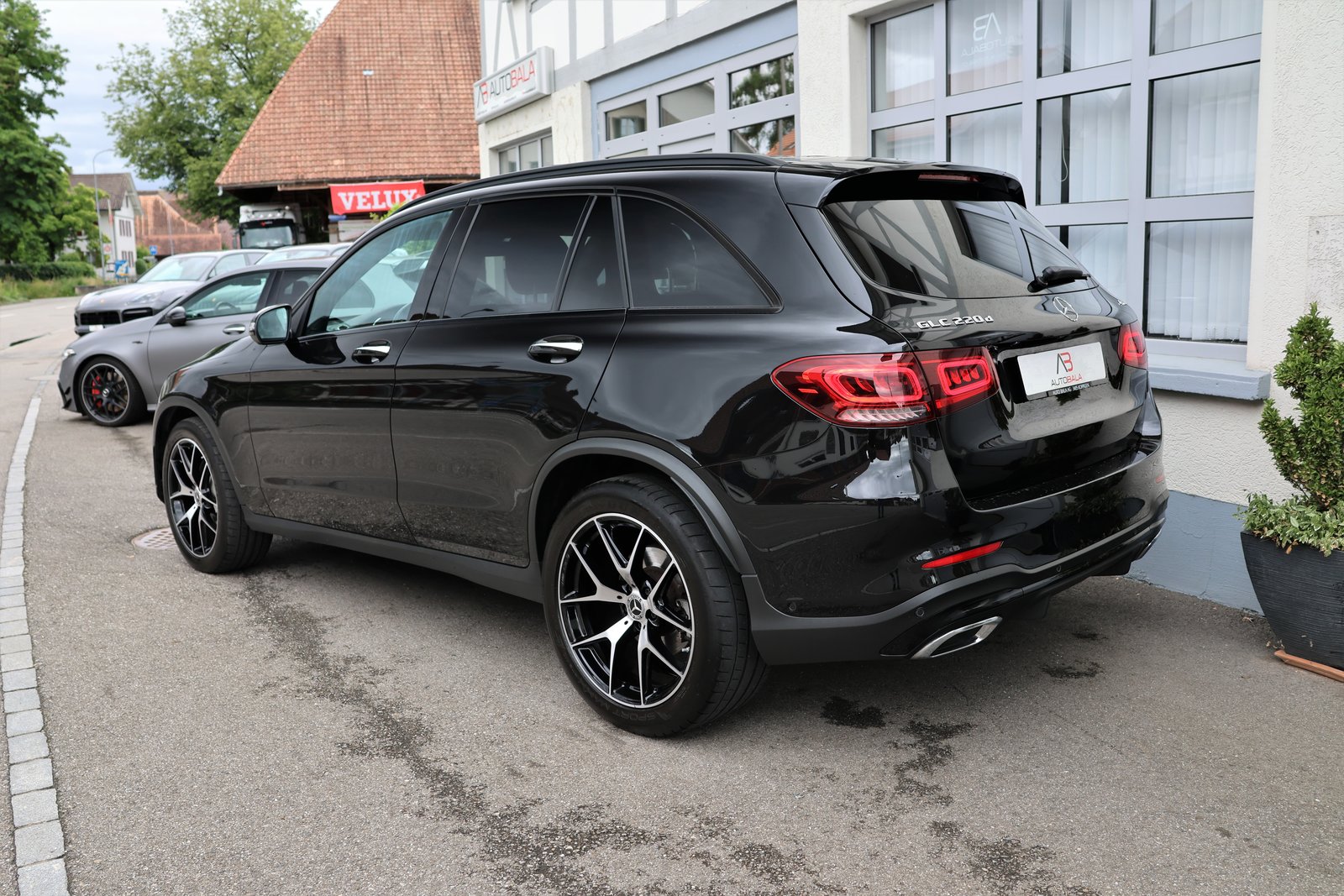MERCEDES-BENZ GLC 220 d AMG Line 4Matic 9G-Tronic (CH) + 2.5, Diesel, Second hand / Used, Automatic - 7