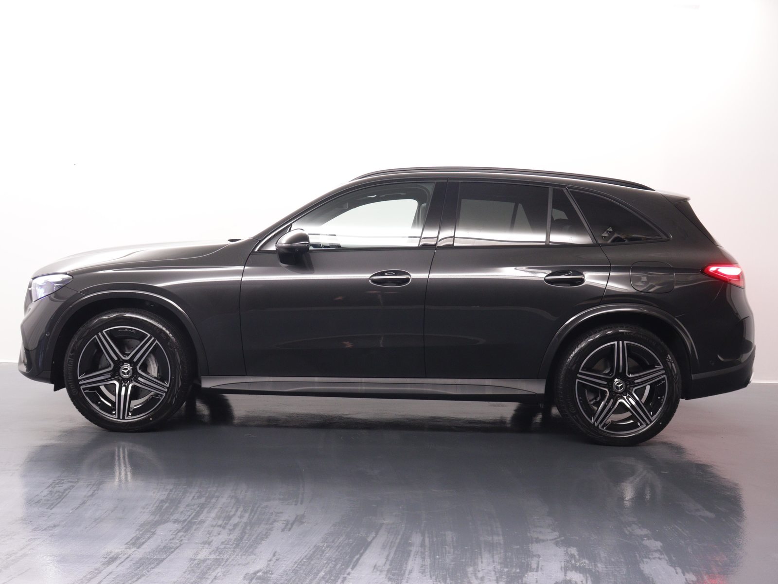 MERCEDES-BENZ GLC 220 d AMG Line 4matic, Mild-Hybrid Diesel/Elektro, Occasion / Gebraucht, Automatik - 3