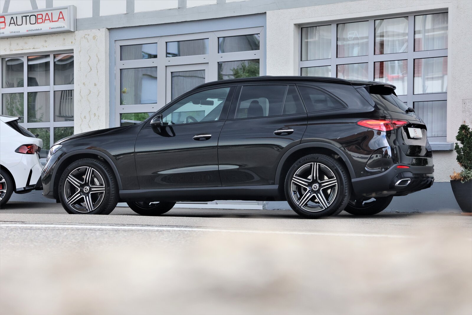 MERCEDES-BENZ GLC 220 d 4Matic 9G-Tronic AMG-Line, Mild-Hybrid Diesel/Electric, Second hand / Used, Automatic - 4