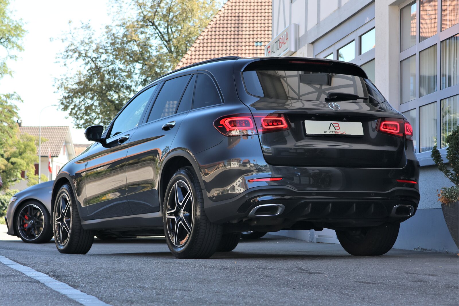 MERCEDES-BENZ GLC 220 d AMG Line 4Matic 9G-Tronic, Diesel, Occasion / Gebraucht, Automatik - 2