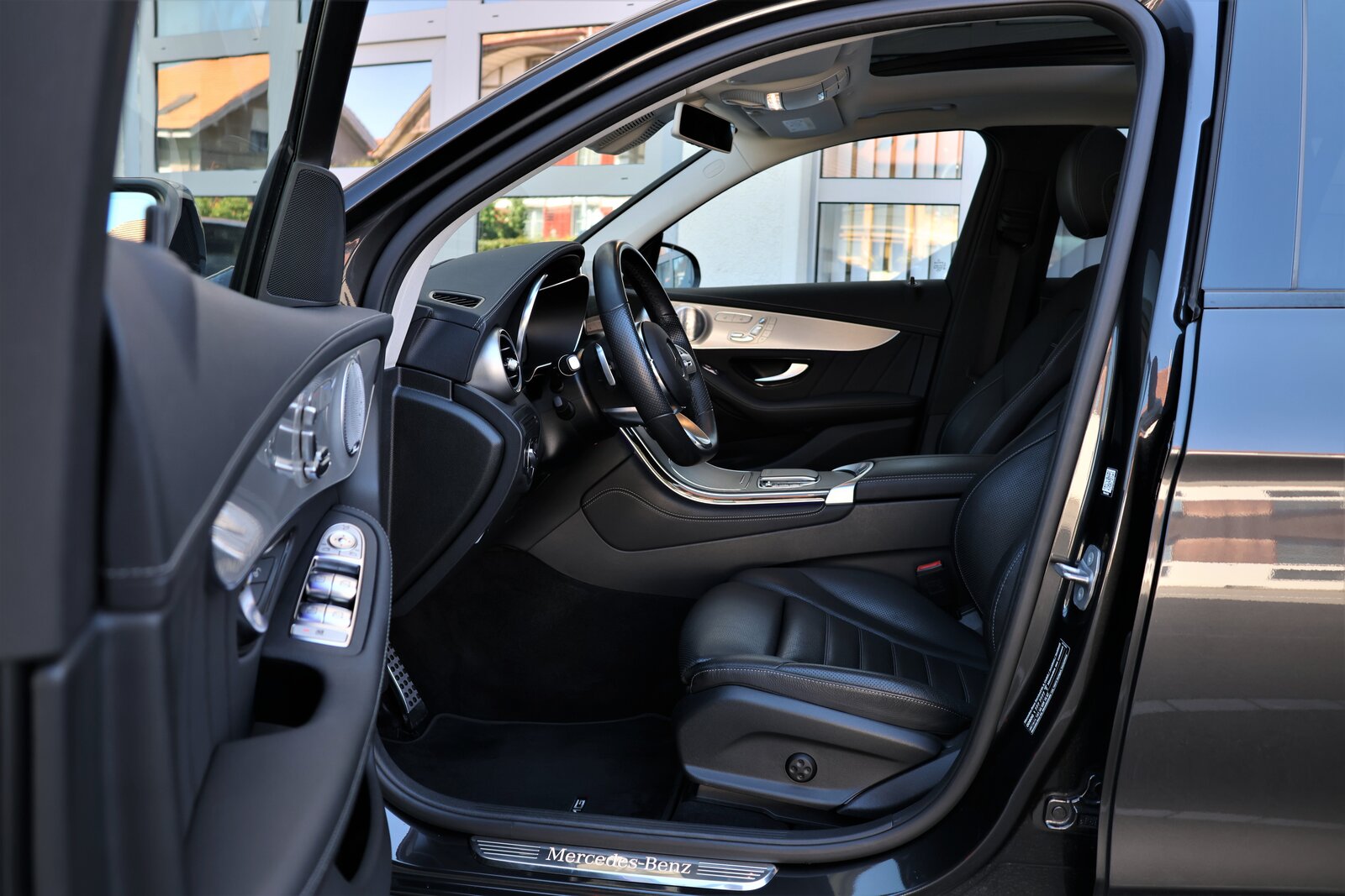 MERCEDES-BENZ GLC 220 d AMG Line 4Matic 9G-Tronic, Diesel, Occasion / Gebraucht, Automatik - 7
