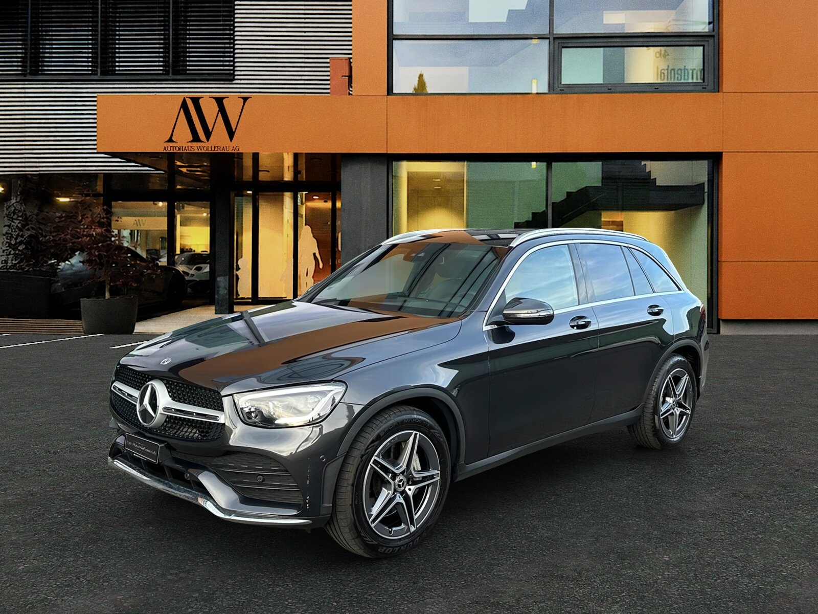 MERCEDES-BENZ GLC 220 d AMG Line 4 Matic / Top Zustand