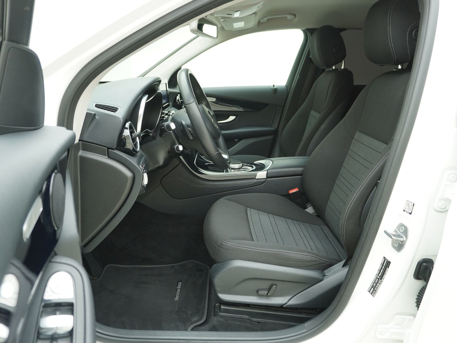 MERCEDES-BENZ GLC-Klasse GLC 220 d Exclusive 4matic, Diesel, Occasion / Utilisé, Automatique - 7