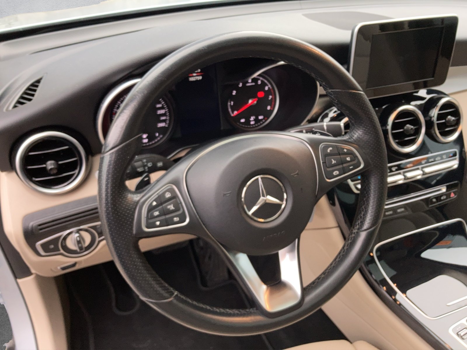 MERCEDES-BENZ GLC 250 4Matic 9G-Tronic, Petrol, Second hand / Used, Automatic - 7