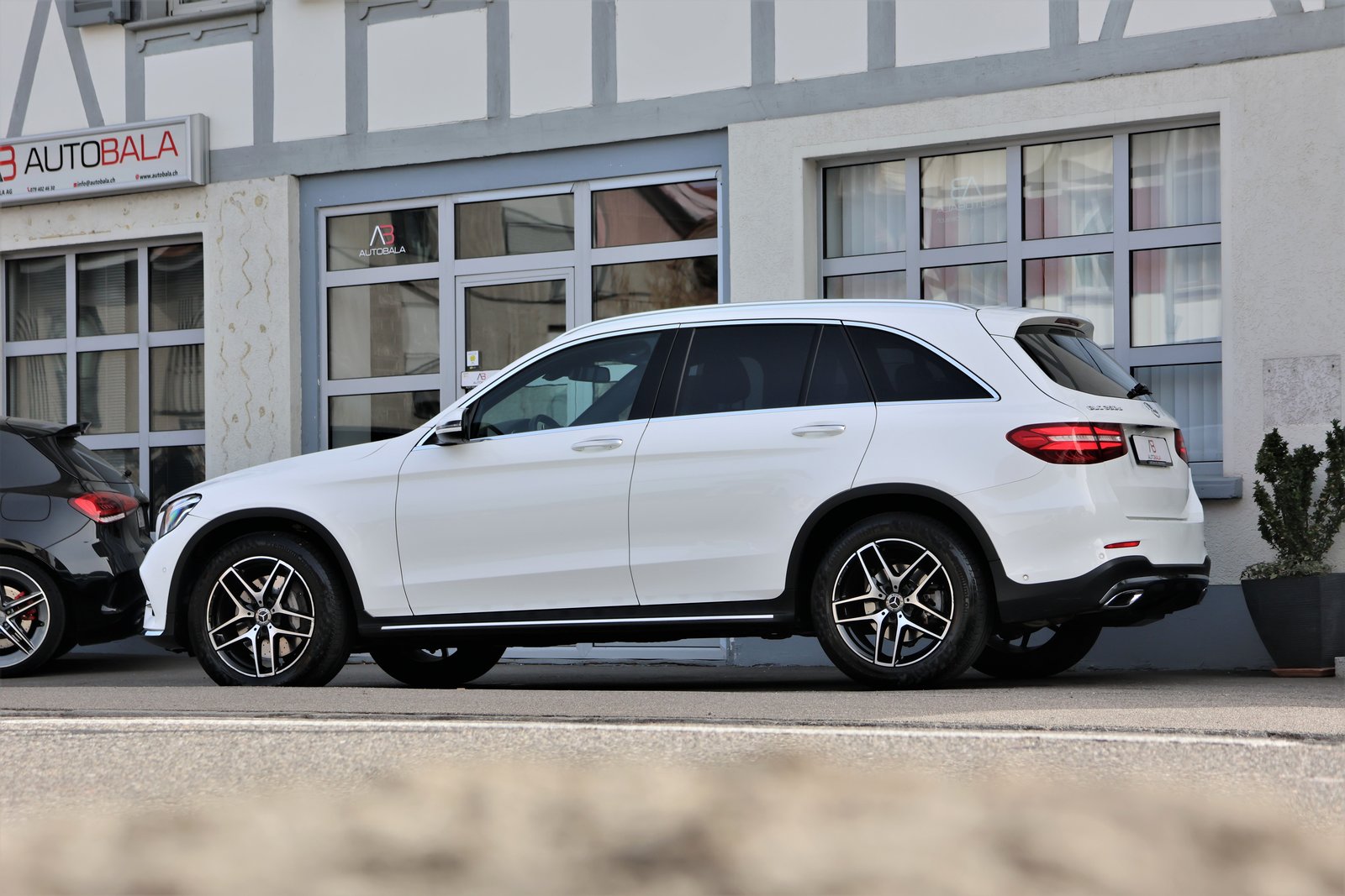 MERCEDES-BENZ GLC 250 d AMG Line 4Matic 9G-Tronic, Diesel, Second hand / Used, Automatic - 4
