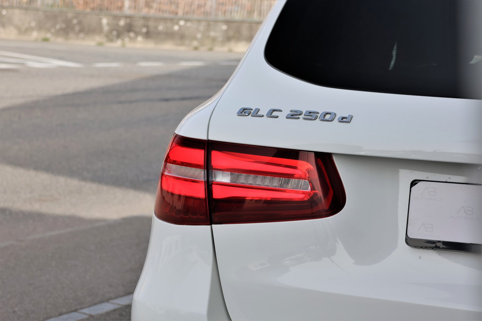 MERCEDES-BENZ GLC 250 d AMG Line 4Matic 9G-Tronic, Diesel, Second hand / Used, Automatic - 6