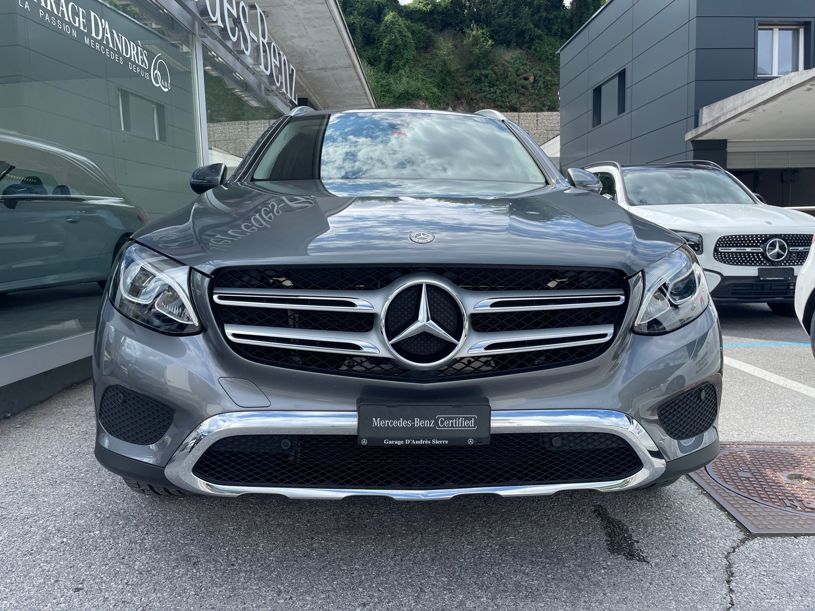 MERCEDES-BENZ GLC 250 4Matic 9G-Tronic, Petrol, Second hand / Used, Automatic - 2