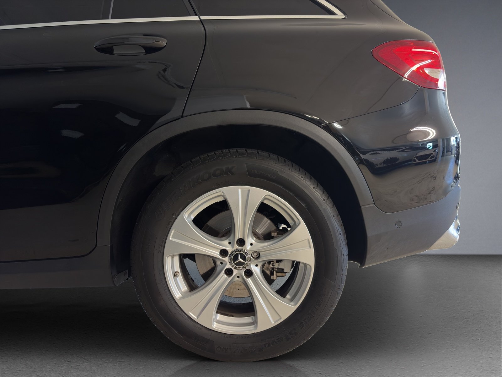 MERCEDES-BENZ GLC 250 Exclusive 4Matic, Petrol, Second hand / Used, Automatic - 6