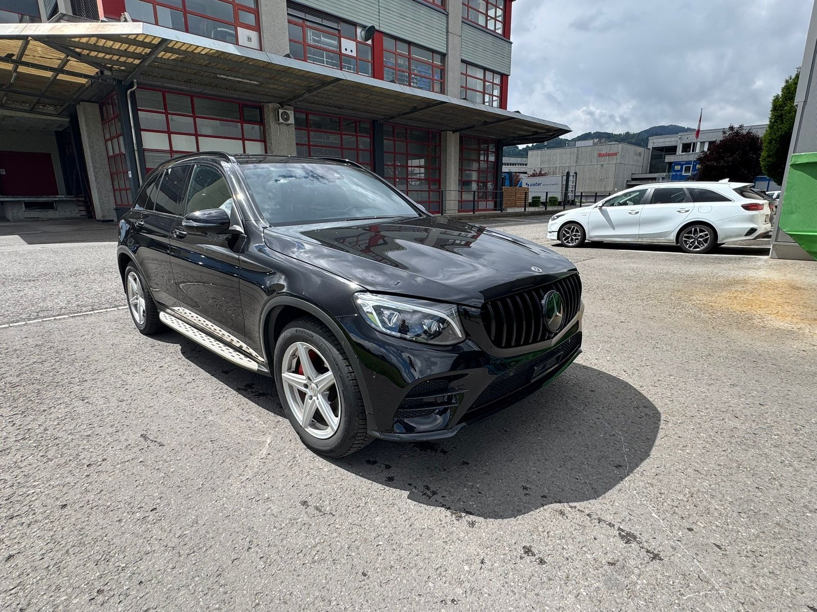 MERCEDES-BENZ GLC 250 AMG Line 4Matic 9G-Tronic, Essence, Occasion / Utilisé, Automatique - 7